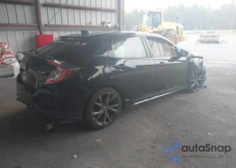 2018 Honda Civic Sport z USA, uszkodzony, nr VIN SHHFK7H43JU428313